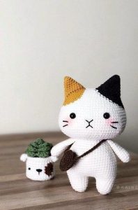 Móc len hình con mèo